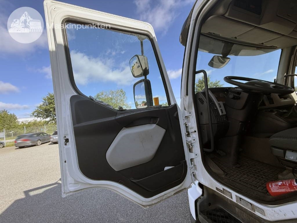Kapalı kasa kamyon Volvo FL 240: fotoğraf 9
