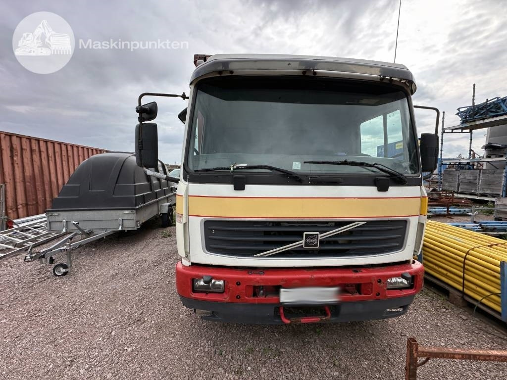 Volvo FL 6 - Kapalı kasa kamyon: fotoğraf 2 Volvo FL 6 - Kapalı kasa kamyon: fotoğraf 2