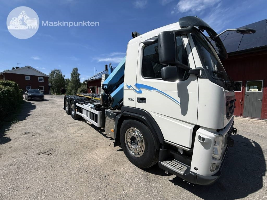 Volvo FM 330 - Vinçli kamyon: fotoğraf 3 Volvo FM 330 - Vinçli kamyon: fotoğraf 3