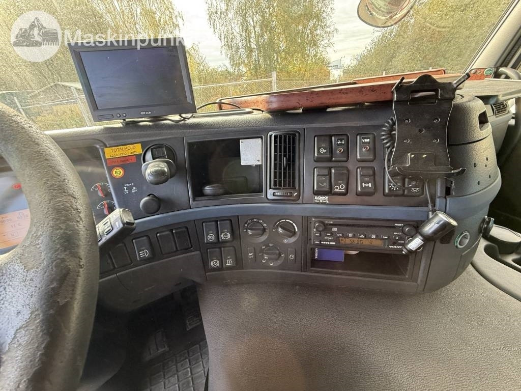 Kapalı kasa kamyon Volvo FM 440: fotoğraf 21