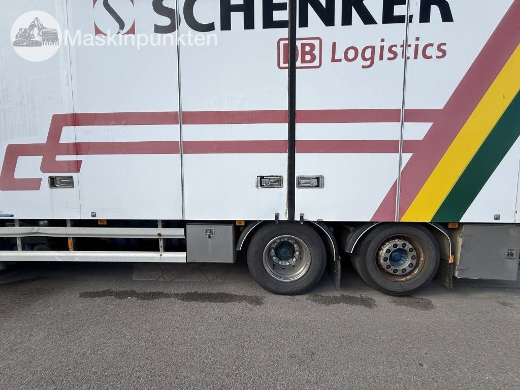 Kapalı kasa kamyon Volvo FM 440: fotoğraf 43