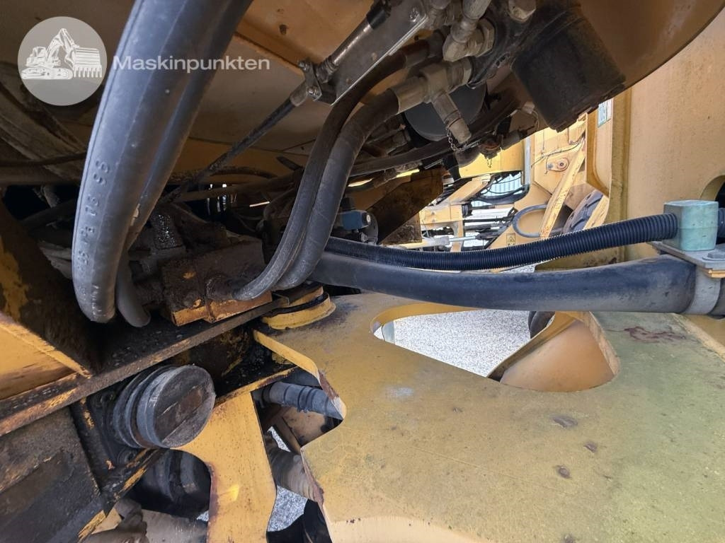 Tekerlekli yükleyici Volvo L 120 C: fotoğraf 47