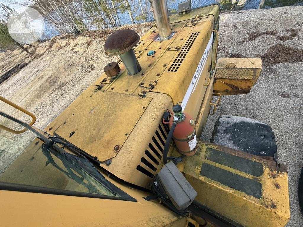 Tekerlekli yükleyici Volvo L 120 C: fotoğraf 21