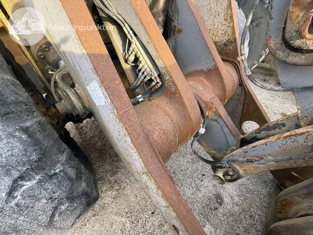 Tekerlekli yükleyici Volvo L 120 C: fotoğraf 39