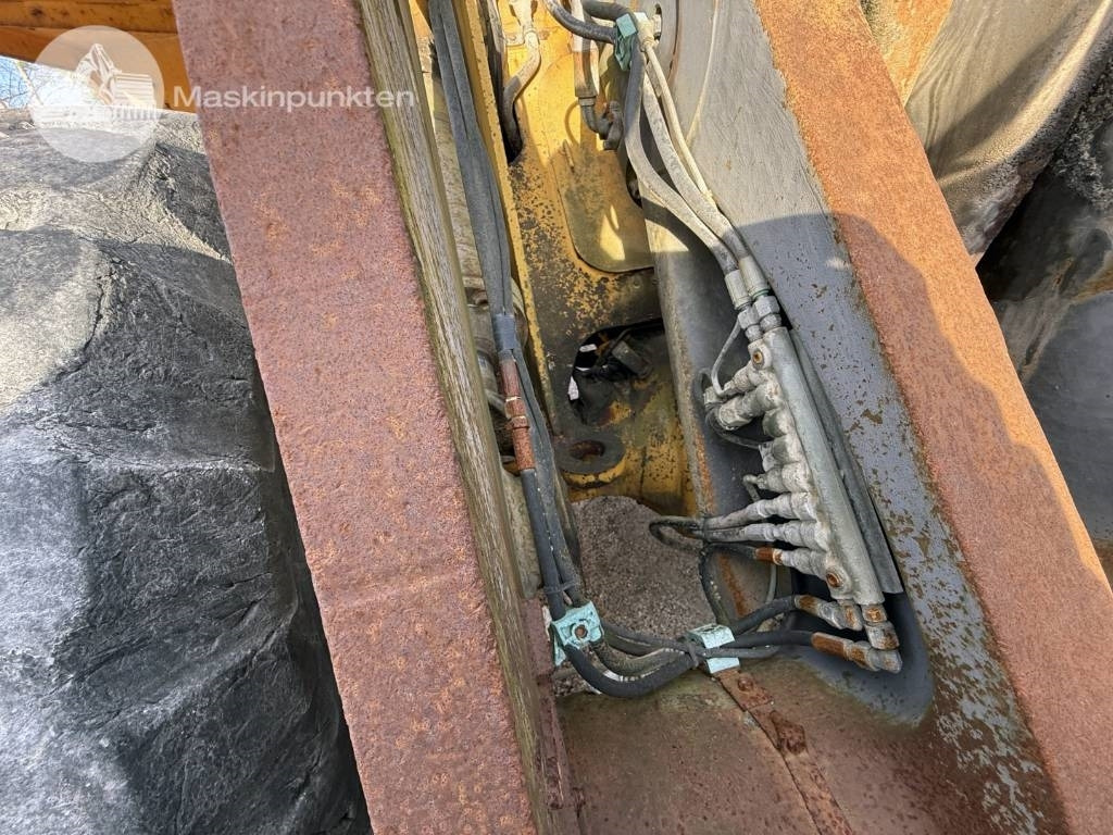 Tekerlekli yükleyici Volvo L 120 C: fotoğraf 41