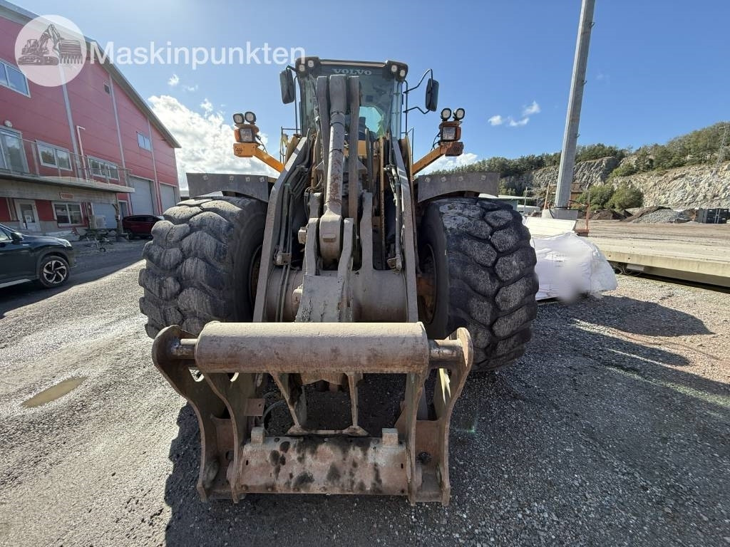 Volvo L 180 F - Tekerlekli yükleyici: fotoğraf 2 Volvo L 180 F - Tekerlekli yükleyici: fotoğraf 2