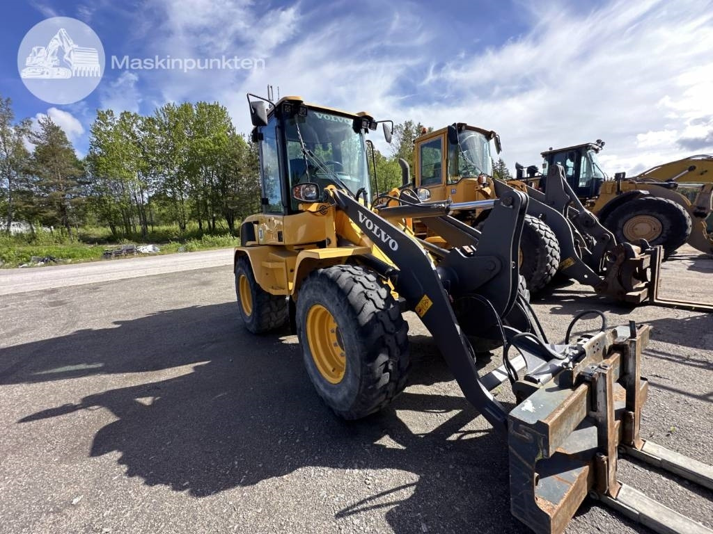 Volvo L 35 G - Tekerlekli yükleyici: fotoğraf 5 Volvo L 35 G - Tekerlekli yükleyici: fotoğraf 5
