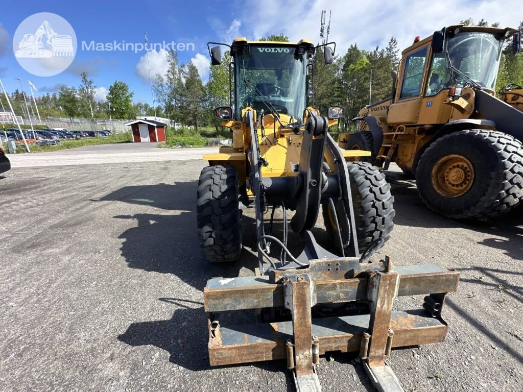 Volvo L 35 G - Tekerlekli yükleyici: fotoğraf 4 Volvo L 35 G - Tekerlekli yükleyici: fotoğraf 4