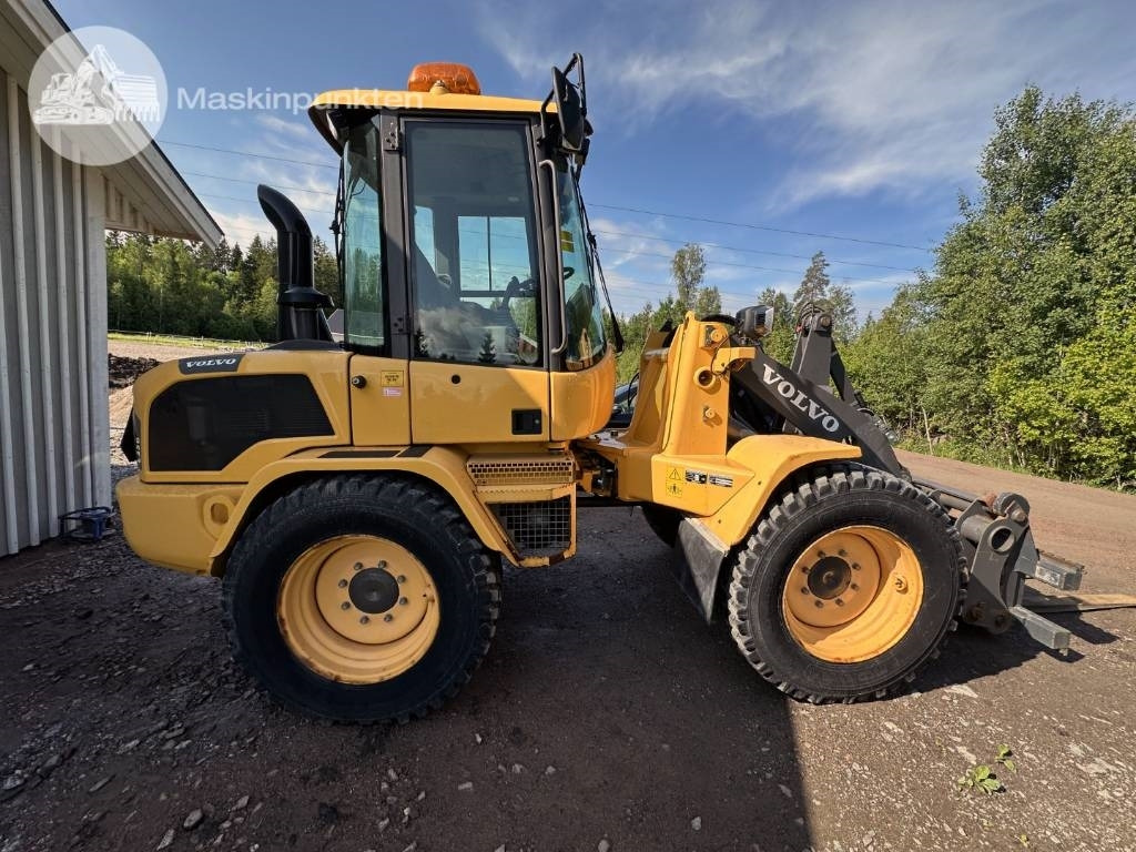 Volvo L 35 G - Tekerlekli yükleyici: fotoğraf 4 Volvo L 35 G - Tekerlekli yükleyici: fotoğraf 4