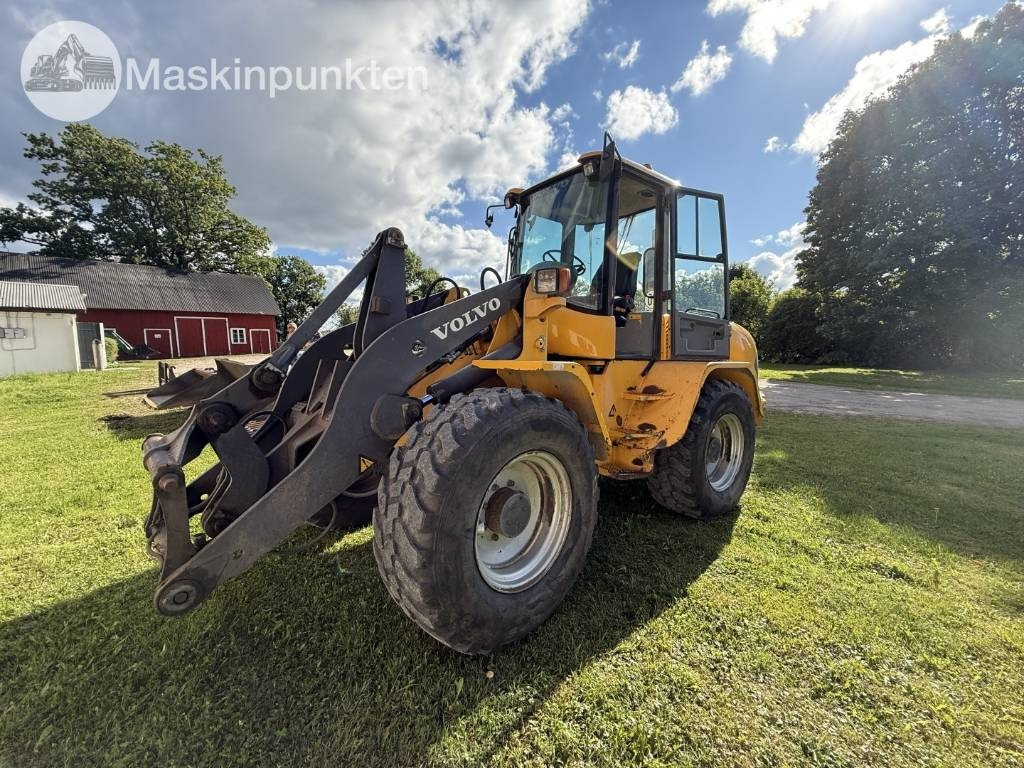 Volvo L 40 B - Tekerlekli yükleyici: fotoğraf 1 Volvo L 40 B - Tekerlekli yükleyici: fotoğraf 1