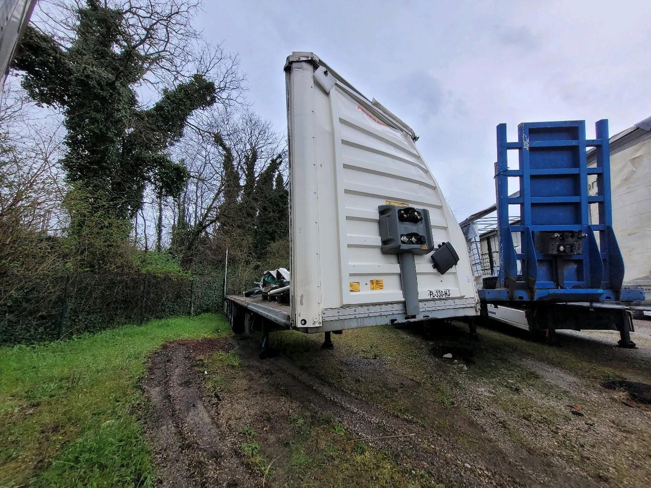 FRUEHAUF SEMI 3 ESSIEUX SAVOYARD FKSRT4 - Açık/ Sal dorse: fotoğraf 1 FRUEHAUF SEMI 3 ESSIEUX SAVOYARD FKSRT4 - Açık/ Sal dorse: fotoğraf 1