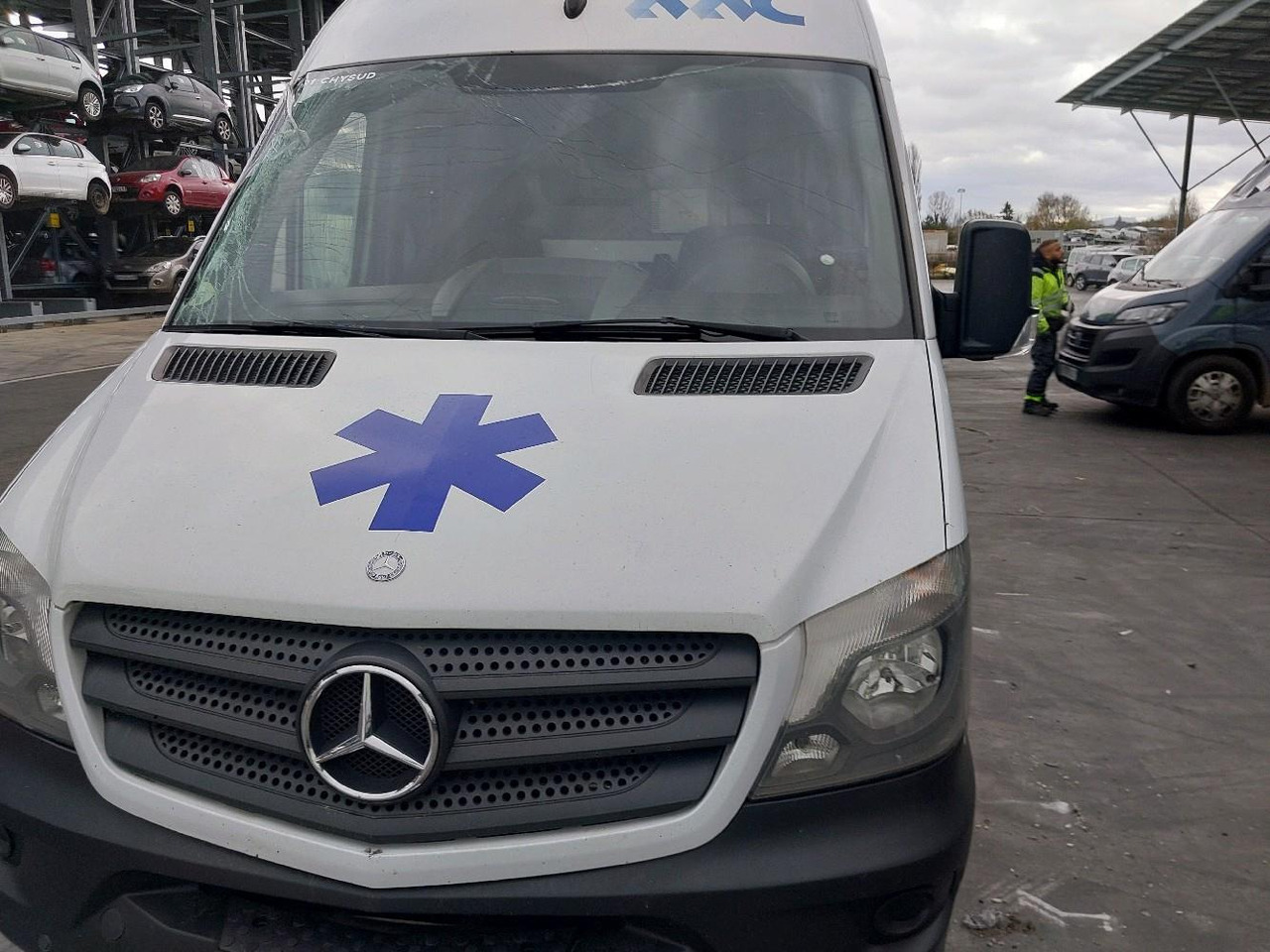 MERCEDES SPRINTER II 313 2.2 CDI 130 - Ambulans arabası: fotoğraf 1 MERCEDES SPRINTER II 313 2.2 CDI 130 - Ambulans arabası: fotoğraf 1