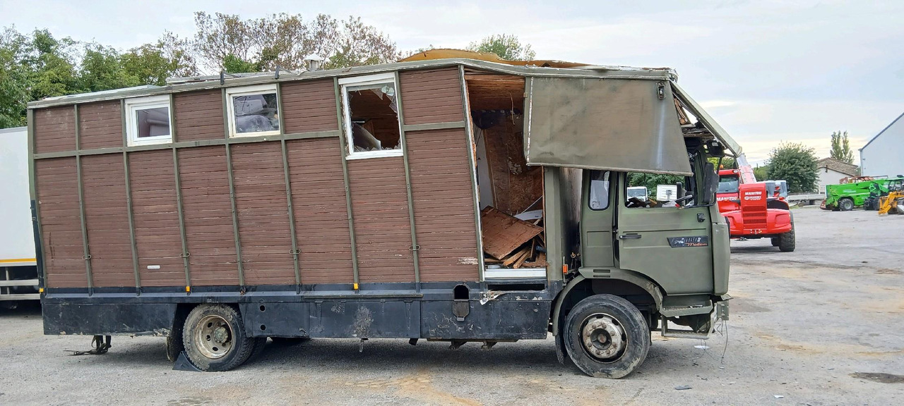 RENAULT M180 PORTEUR BETAILLERE - At taşıma aracı: fotoğraf 3 RENAULT M180 PORTEUR BETAILLERE - At taşıma aracı: fotoğraf 3