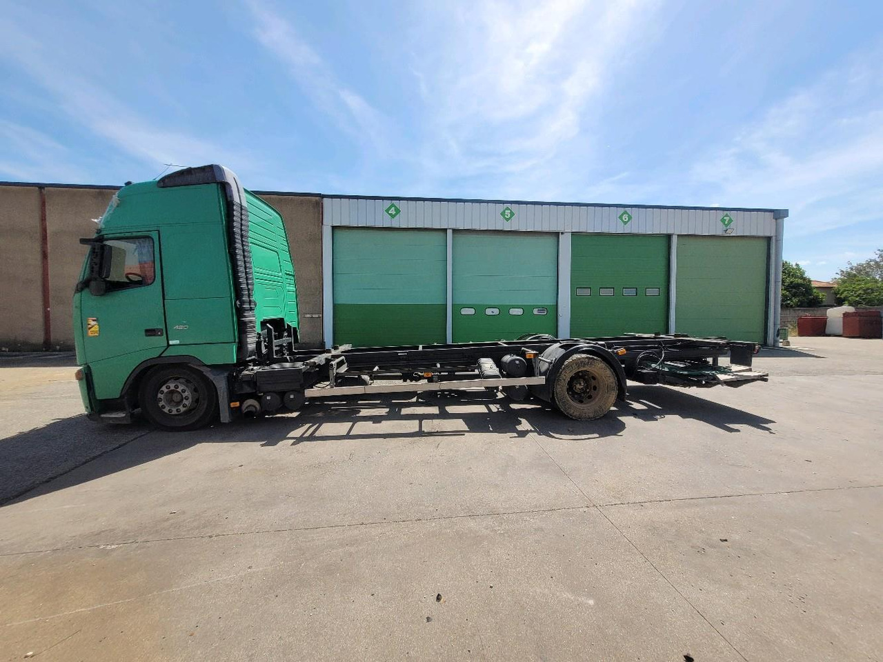 Konteynır taşıyıcı/ Yedek karoser kamyon VOLVO FH12 420 GLOBETROTTER: fotoğraf 8