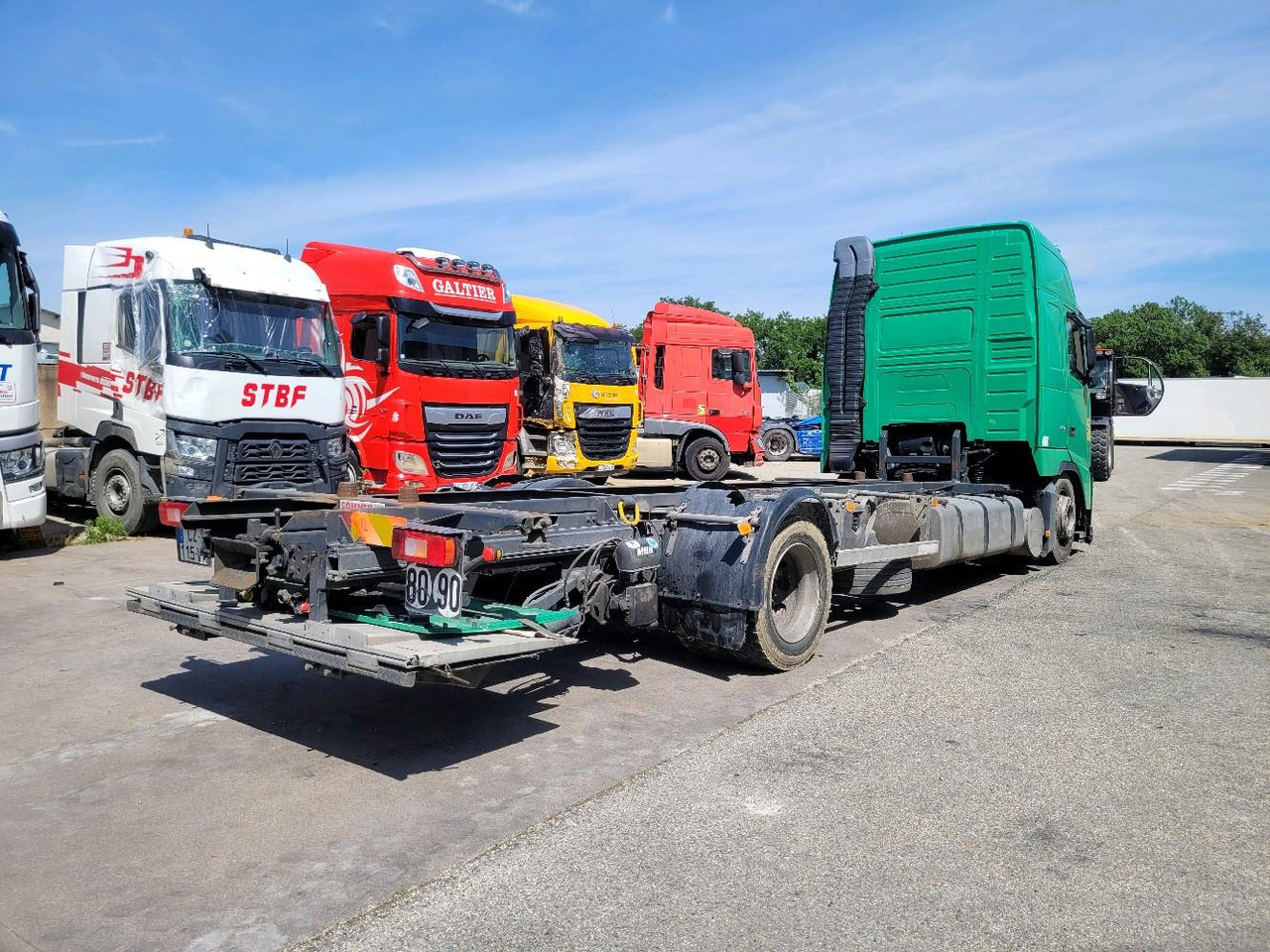 VOLVO FH12 420 GLOBETROTTER - Konteynır taşıyıcı/ Yedek karoser kamyon: fotoğraf 4 VOLVO FH12 420 GLOBETROTTER - Konteynır taşıyıcı/ Yedek karoser kamyon: fotoğraf 4