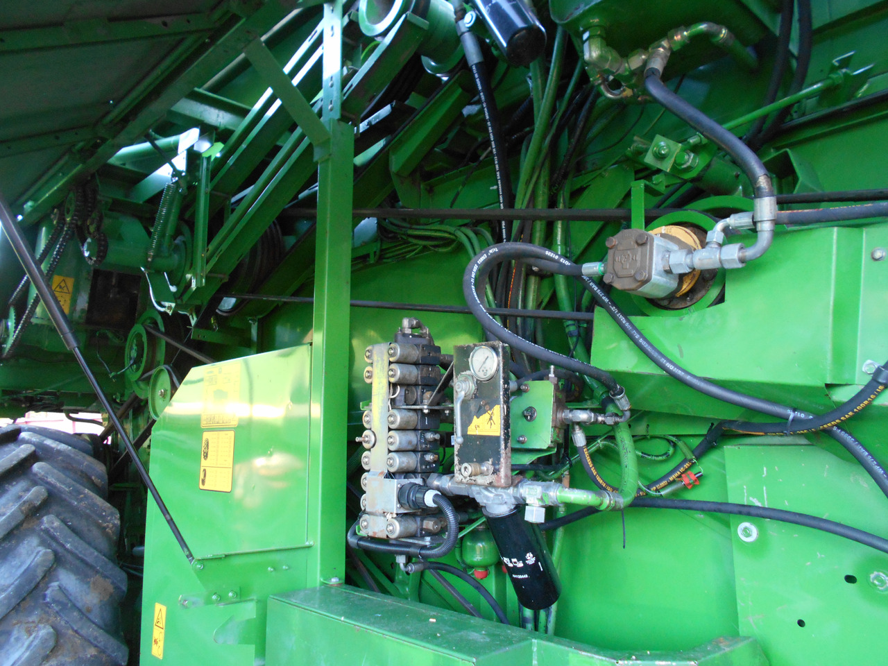 Kombajn do zboża John deer 2258 - Biçerdöver: fotoğraf 5 Kombajn do zboża John deer 2258 - Biçerdöver: fotoğraf 5