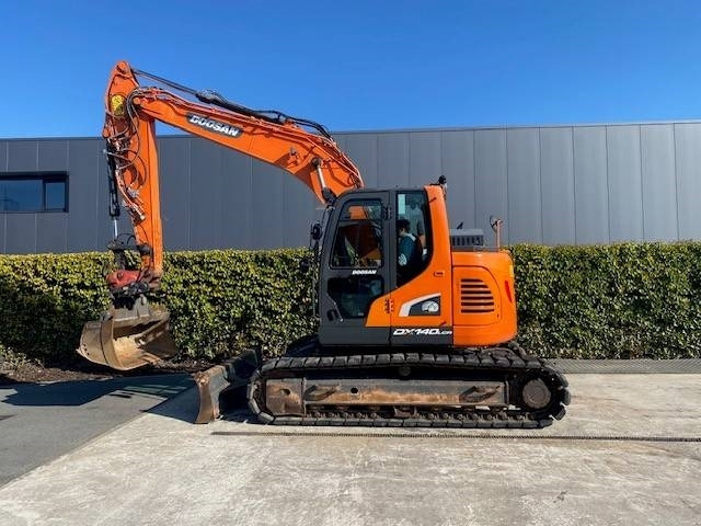 Doosan DX140LCR-5 - Paletli ekskavatör: fotoğraf 2 Doosan DX140LCR-5 - Paletli ekskavatör: fotoğraf 2