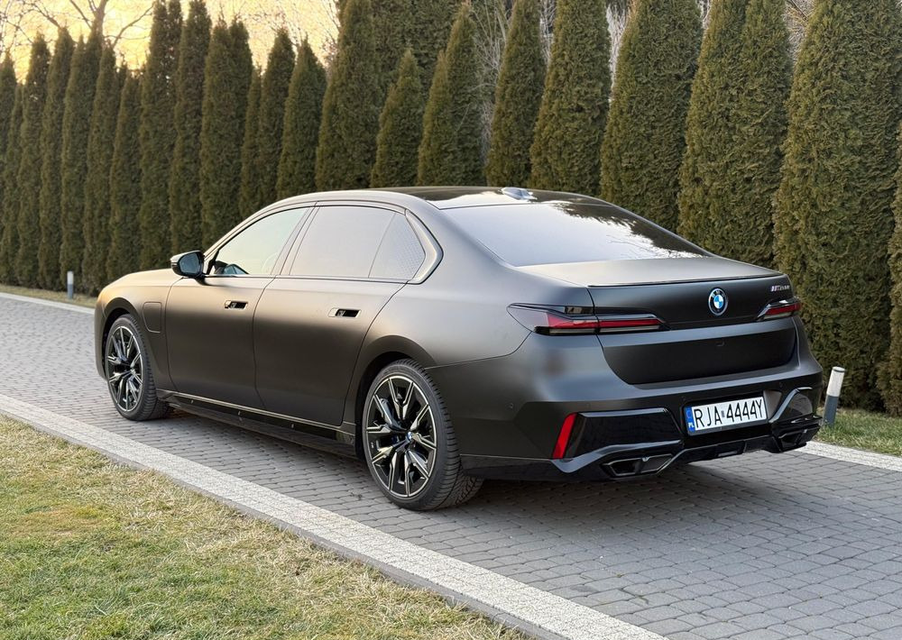 BMW Seria 7 M760e PHEV xDrive sport - Sedan araba: fotoğraf 4 BMW Seria 7 M760e PHEV xDrive sport - Sedan araba: fotoğraf 4