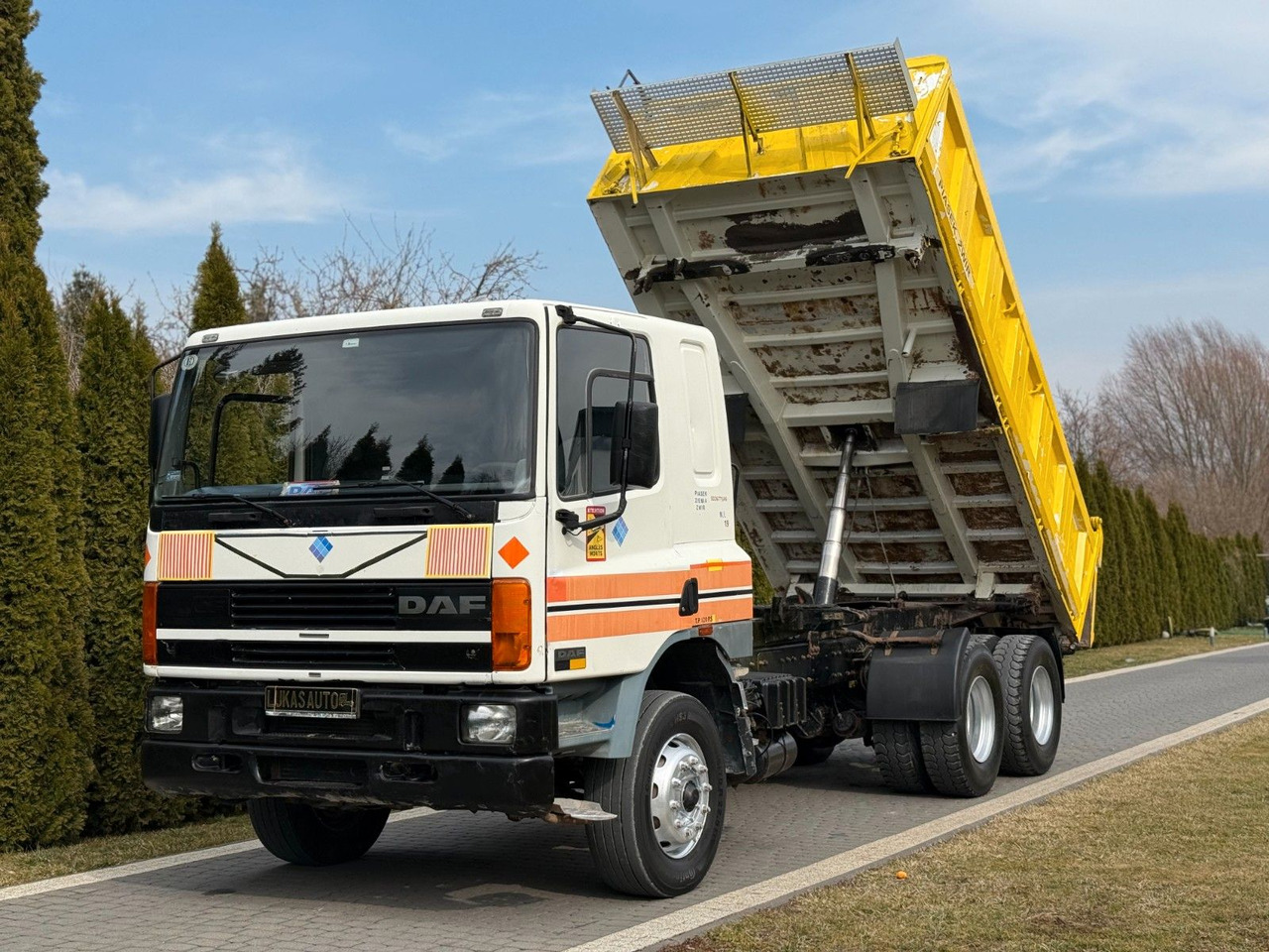 DAF CF 85 400 6x4 KIPPER - Damperli kamyon: fotoğraf 1 DAF CF 85 400 6x4 KIPPER - Damperli kamyon: fotoğraf 1
