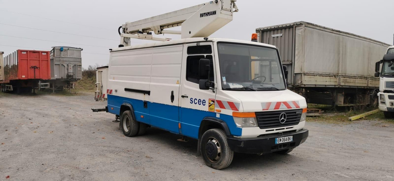 Mercedes-Benz VARIO 815 D 17 M - Araç üzerine platform: fotoğraf 1 Mercedes-Benz VARIO 815 D 17 M - Araç üzerine platform: fotoğraf 1