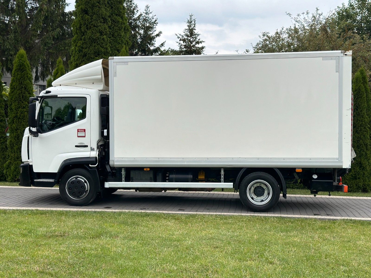 Renault D 7.5 LIFT 7,5 T AUTOMATIC GEARBOX CAMERA - Kapalı kasa kamyon: fotoğraf 4 Renault D 7.5 LIFT 7,5 T AUTOMATIC GEARBOX CAMERA - Kapalı kasa kamyon: fotoğraf 4