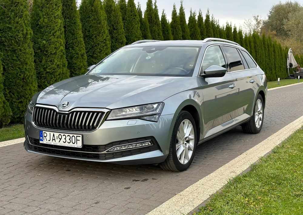 Skoda Superb 2.0 TDI SCR Style DSG - Station wagon: fotoğraf 1 Skoda Superb 2.0 TDI SCR Style DSG - Station wagon: fotoğraf 1