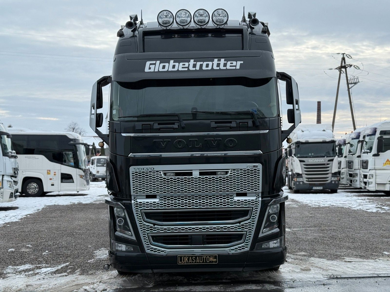 Volvo FH16 660 HP XL TANDEM 6x2 LIMITED EDITION - Tenteli kamyon: fotoğraf 3 Volvo FH16 660 HP XL TANDEM 6x2 LIMITED EDITION - Tenteli kamyon: fotoğraf 3
