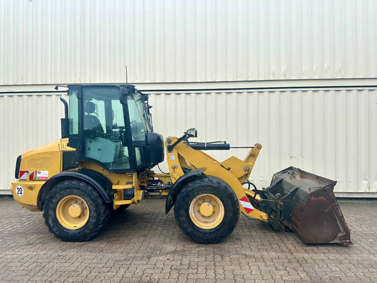 CAT 908H2 / Deutsche Maschine / Schaufel + Gabel - Tekerlekli yükleyici: fotoğraf 1 CAT 908H2 / Deutsche Maschine / Schaufel + Gabel - Tekerlekli yükleyici: fotoğraf 1