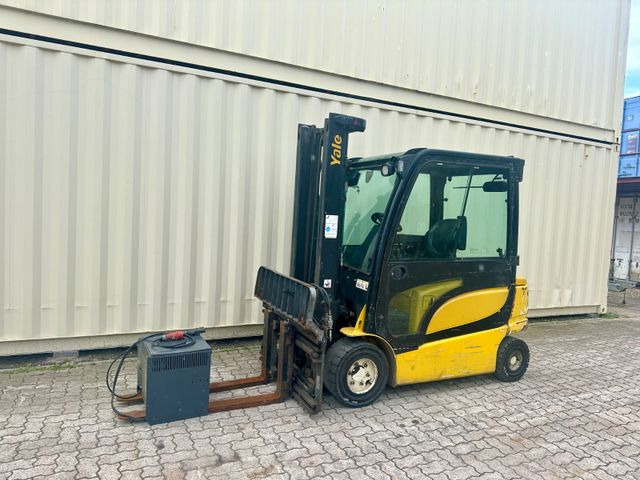 Yale ERP30VL / Seitenschieber + Zinkenverstellung - Elektrikli forklift: fotoğraf 1 Yale ERP30VL / Seitenschieber + Zinkenverstellung - Elektrikli forklift: fotoğraf 1