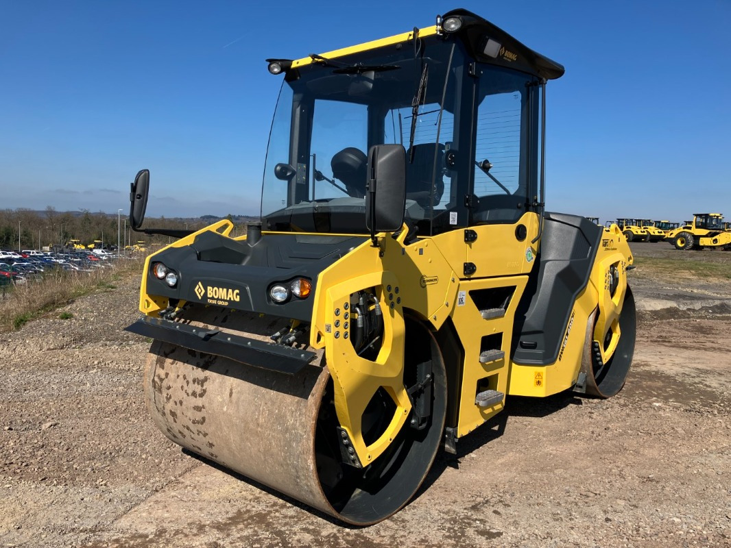 BOMAG DE BW 161 ADO-5 STage V/Tier 4f - Yol silindiri: fotoğraf 1 BOMAG DE BW 161 ADO-5 STage V/Tier 4f - Yol silindiri: fotoğraf 1