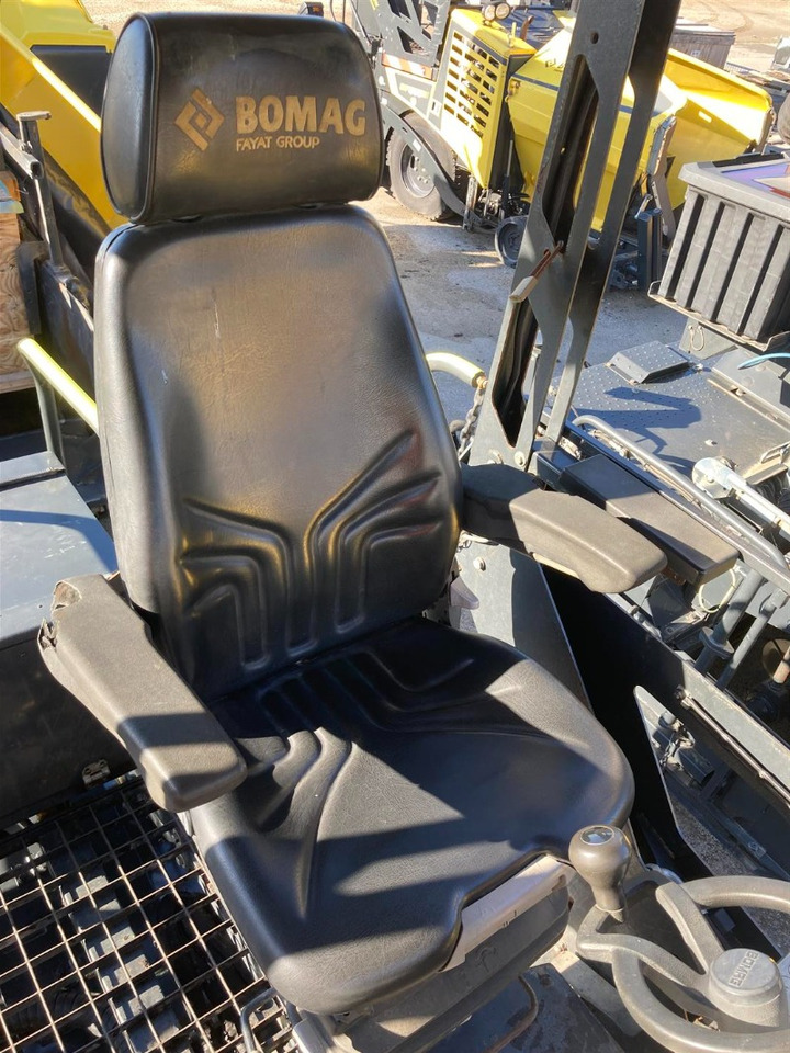 BOMAG IT BF 300 P-2 S340-2 TV Stage V/Tier 4f - Asfalt serici: fotoğraf 3 BOMAG IT BF 300 P-2 S340-2 TV Stage V/Tier 4f - Asfalt serici: fotoğraf 3