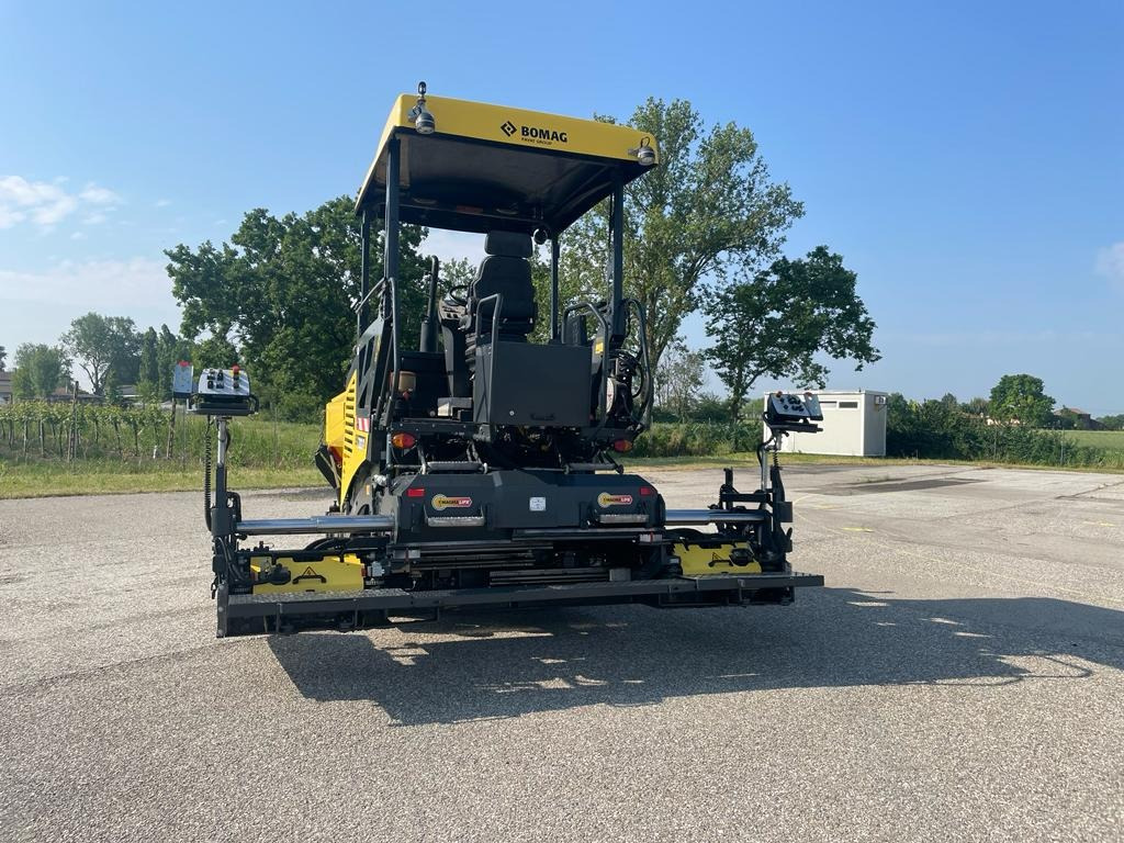 BOMAG IT BF 300 P S340-2 TV Stage IIIa/Tier 3 - Asfalt serici: fotoğraf 3 BOMAG IT BF 300 P S340-2 TV Stage IIIa/Tier 3 - Asfalt serici: fotoğraf 3