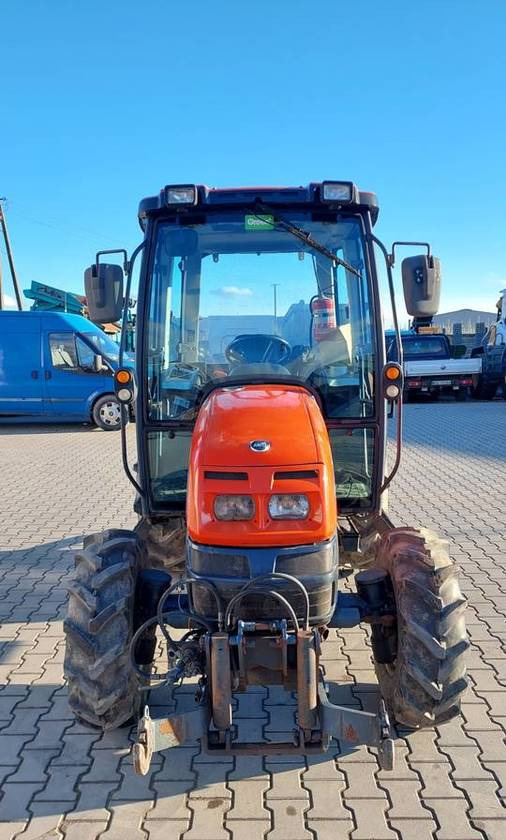 Kioti EX50 HST 50KM klimatyzacja przedni TUZ - Traktör: fotoğraf 3 Kioti EX50 HST 50KM klimatyzacja przedni TUZ - Traktör: fotoğraf 3