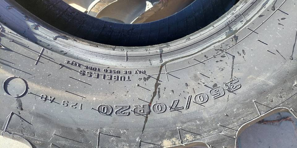 NOWE opony Firestone Radial 4000 360/70R20 8 sztuk - Lastik - Tarım araçları: fotoğraf 5 NOWE opony Firestone Radial 4000 360/70R20 8 sztuk - Lastik - Tarım araçları: fotoğraf 5