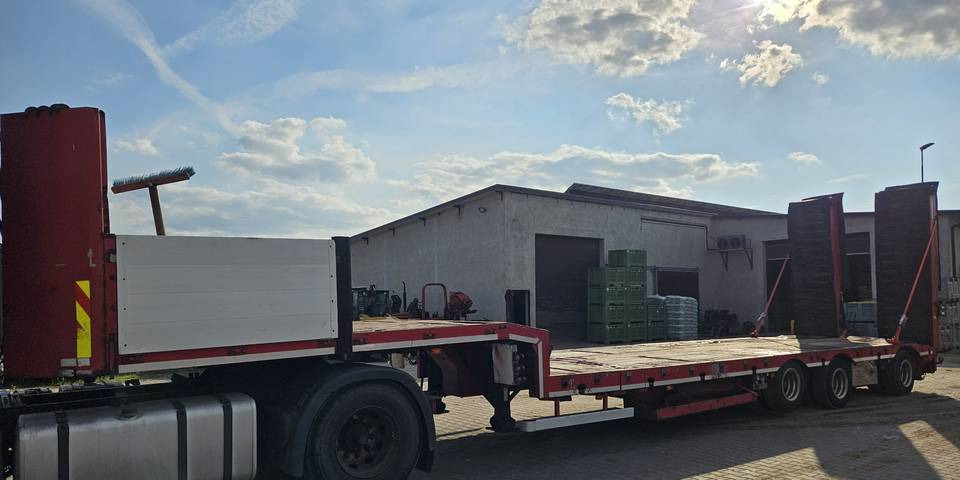 Naczepa niskopodwozie Bodex KIS3J DMC 47 ton - Alçak çerçeveli platform dorse: fotoğraf 3 Naczepa niskopodwozie Bodex KIS3J DMC 47 ton - Alçak çerçeveli platform dorse: fotoğraf 3