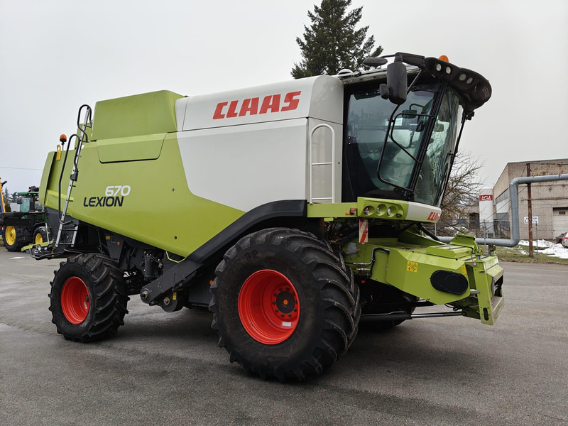 Claas Lexion 670 - Biçerdöver: fotoğraf 1 Claas Lexion 670 - Biçerdöver: fotoğraf 1