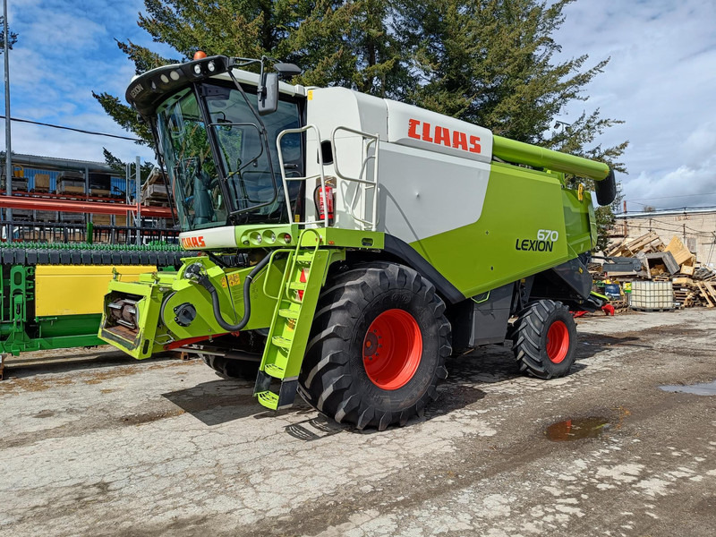 Claas Lexion 670 V750 - Biçerdöver: fotoğraf 1 Claas Lexion 670 V750 - Biçerdöver: fotoğraf 1