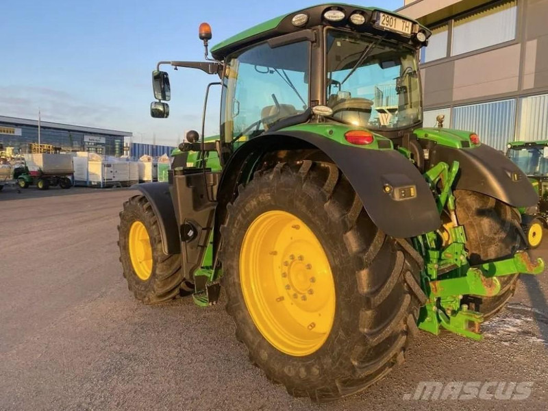 John Deere 6215R - Traktör: fotoğraf 4 John Deere 6215R - Traktör: fotoğraf 4