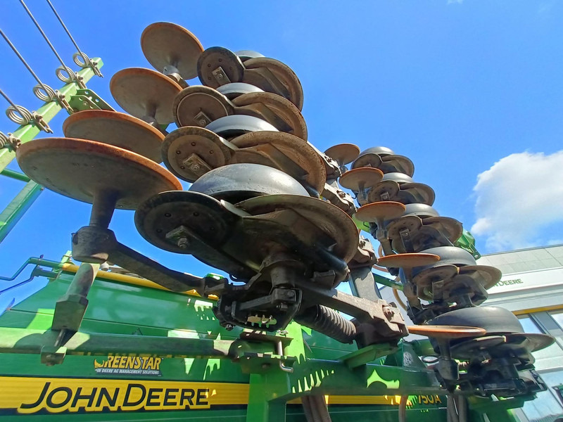 John Deere 750 A - Hassas ekim makinesi: fotoğraf 5 John Deere 750 A - Hassas ekim makinesi: fotoğraf 5