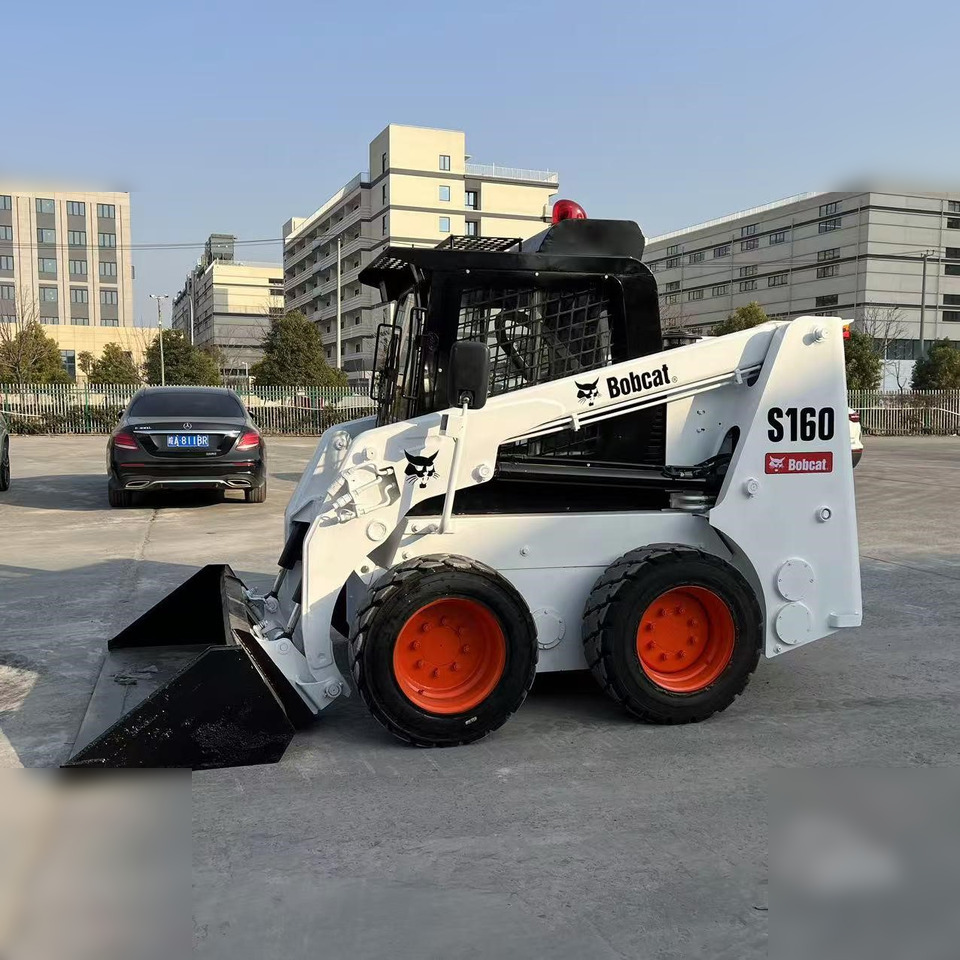 BOBCAT S160 - Mini yükleyici: fotoğraf 1 BOBCAT S160 - Mini yükleyici: fotoğraf 1
