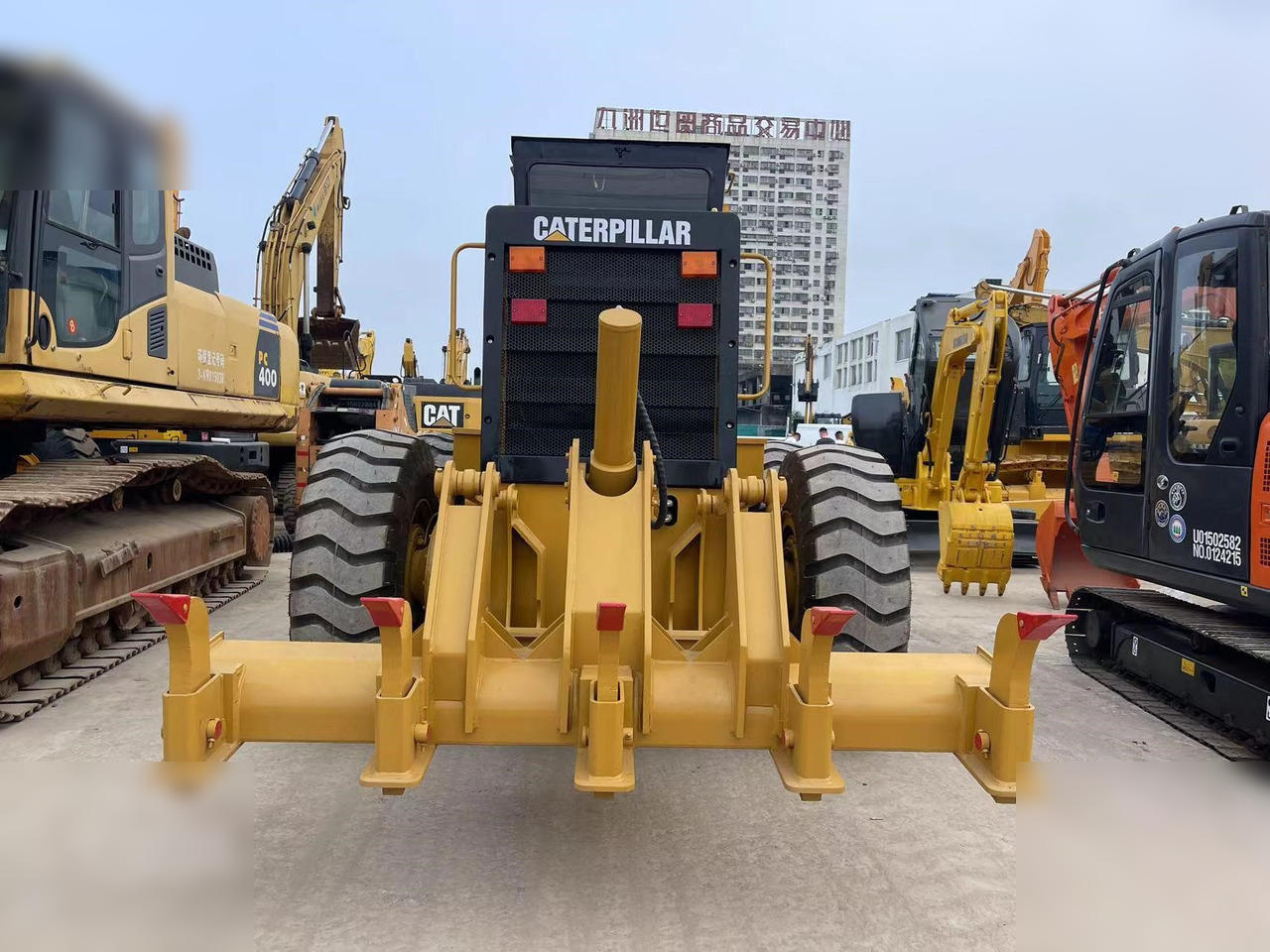 CATERPILLAR 140H - Greyder: fotoğraf 4 CATERPILLAR 140H - Greyder: fotoğraf 4