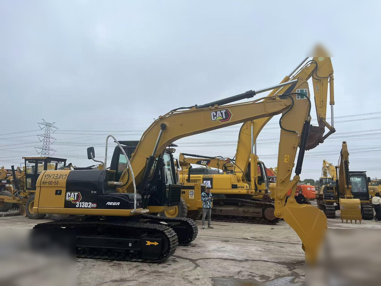 CATERPILLAR 313D2 GC - Paletli ekskavatör: fotoğraf 1 CATERPILLAR 313D2 GC - Paletli ekskavatör: fotoğraf 1
