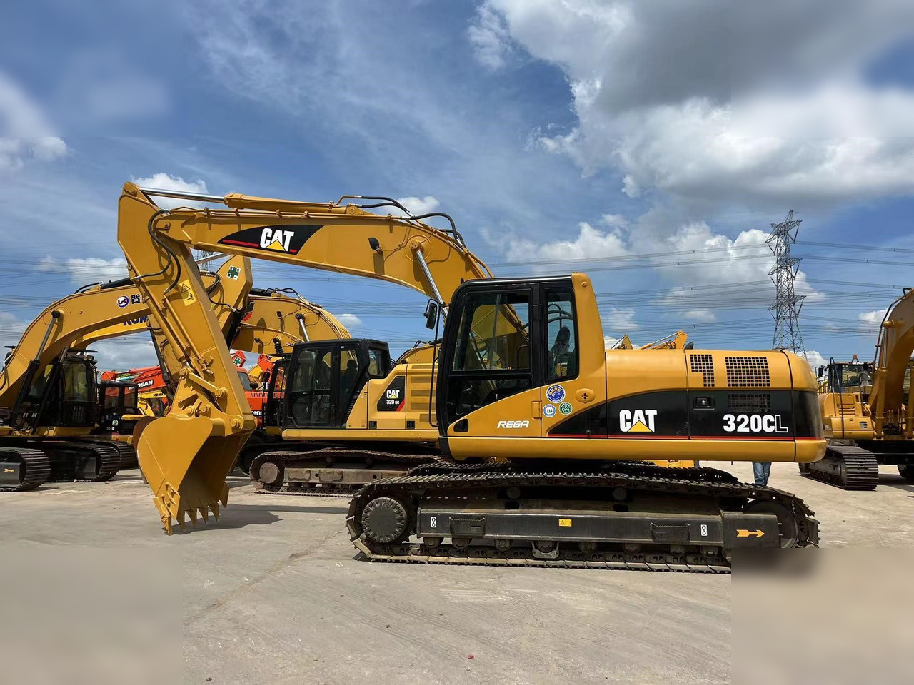 CATERPILLAR 320CL - Paletli ekskavatör: fotoğraf 1 CATERPILLAR 320CL - Paletli ekskavatör: fotoğraf 1