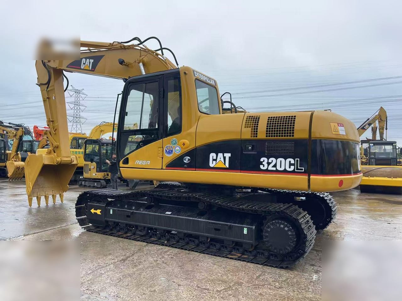 CATERPILLAR 320CL - Paletli ekskavatör: fotoğraf 2 CATERPILLAR 320CL - Paletli ekskavatör: fotoğraf 2