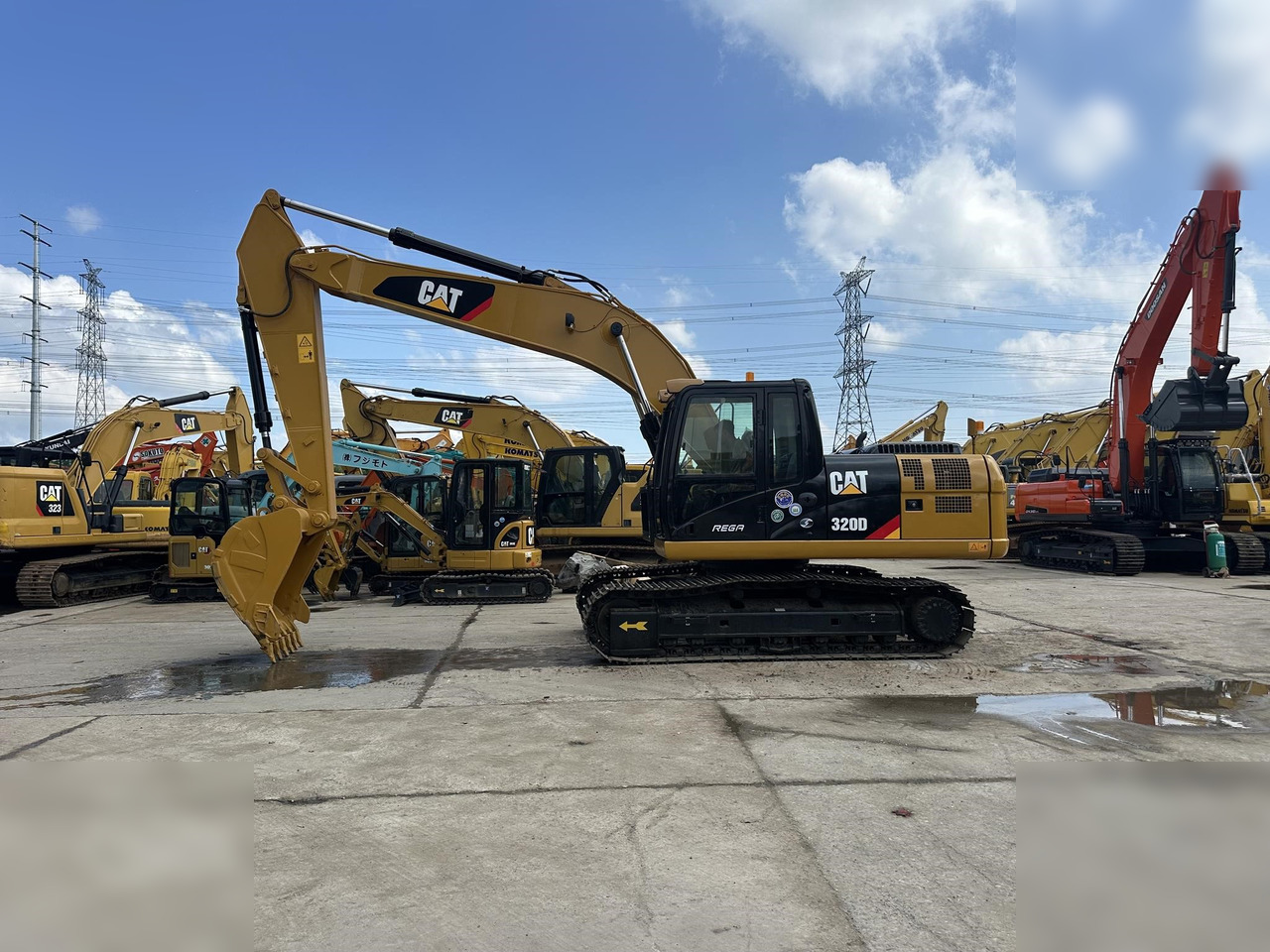 CATERPILLAR 320D - Paletli ekskavatör: fotoğraf 1 CATERPILLAR 320D - Paletli ekskavatör: fotoğraf 1