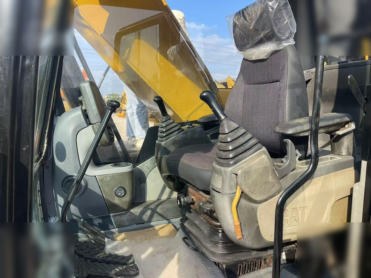 CATERPILLAR 320D - Paletli ekskavatör: fotoğraf 5 CATERPILLAR 320D - Paletli ekskavatör: fotoğraf 5