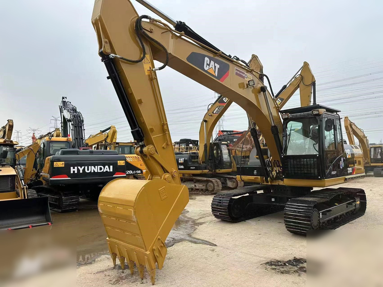 CATERPILLAR 320D2 - Paletli ekskavatör: fotoğraf 5 CATERPILLAR 320D2 - Paletli ekskavatör: fotoğraf 5