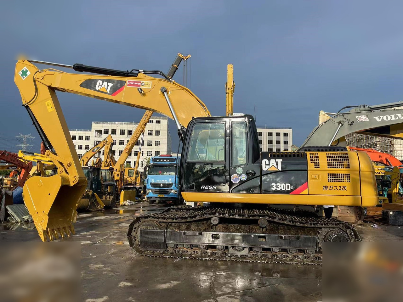 CATERPILLAR 330D - Paletli ekskavatör: fotoğraf 1 CATERPILLAR 330D - Paletli ekskavatör: fotoğraf 1