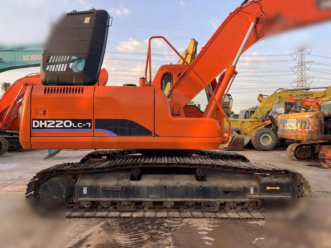 DOOSAN DH220 LC-7 - Paletli ekskavatör: fotoğraf 5 DOOSAN DH220 LC-7 - Paletli ekskavatör: fotoğraf 5