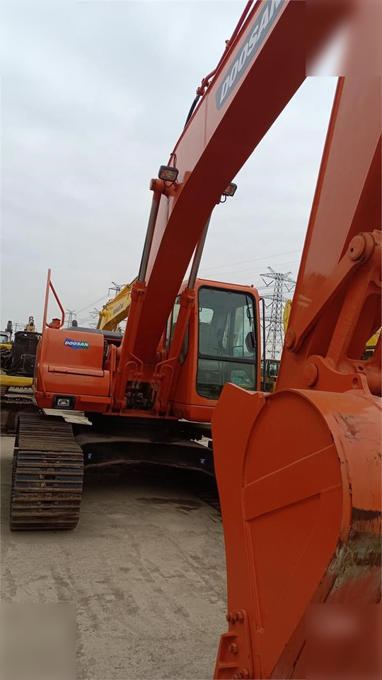 DOOSAN DH220 LC-7 - Paletli ekskavatör: fotoğraf 2 DOOSAN DH220 LC-7 - Paletli ekskavatör: fotoğraf 2